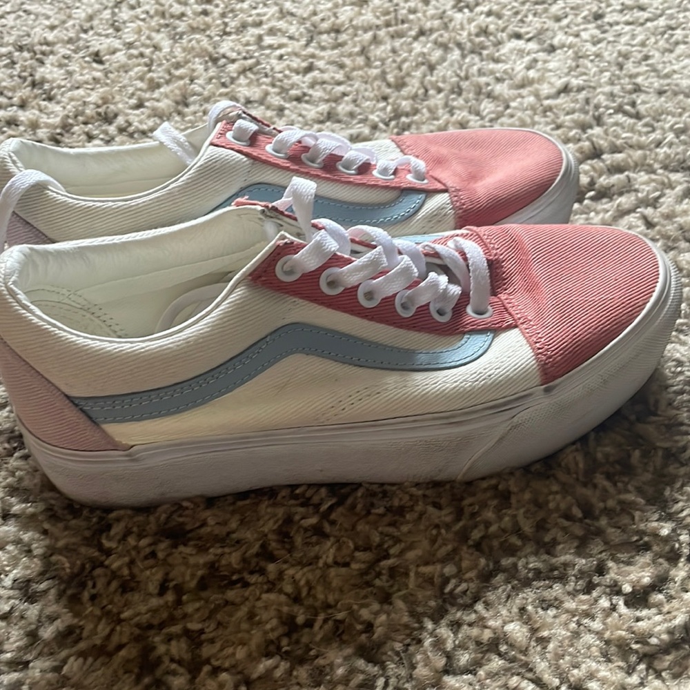 Womens vans. Lightly worn. Size 7.5